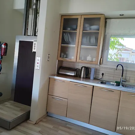 Jd Maisonette For 4 Néoi Epivátai