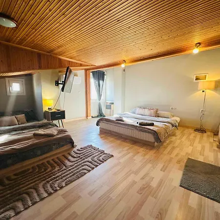Jd Maisonette For 4 * Νέοι Επιβάτες